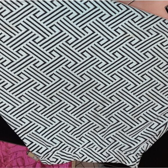 PaperMoon skirt flares out wide, black and white - Picture 6 of 10